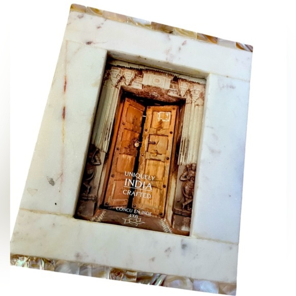 White Marble Picture Frame with Mother-of-Pearl Accent